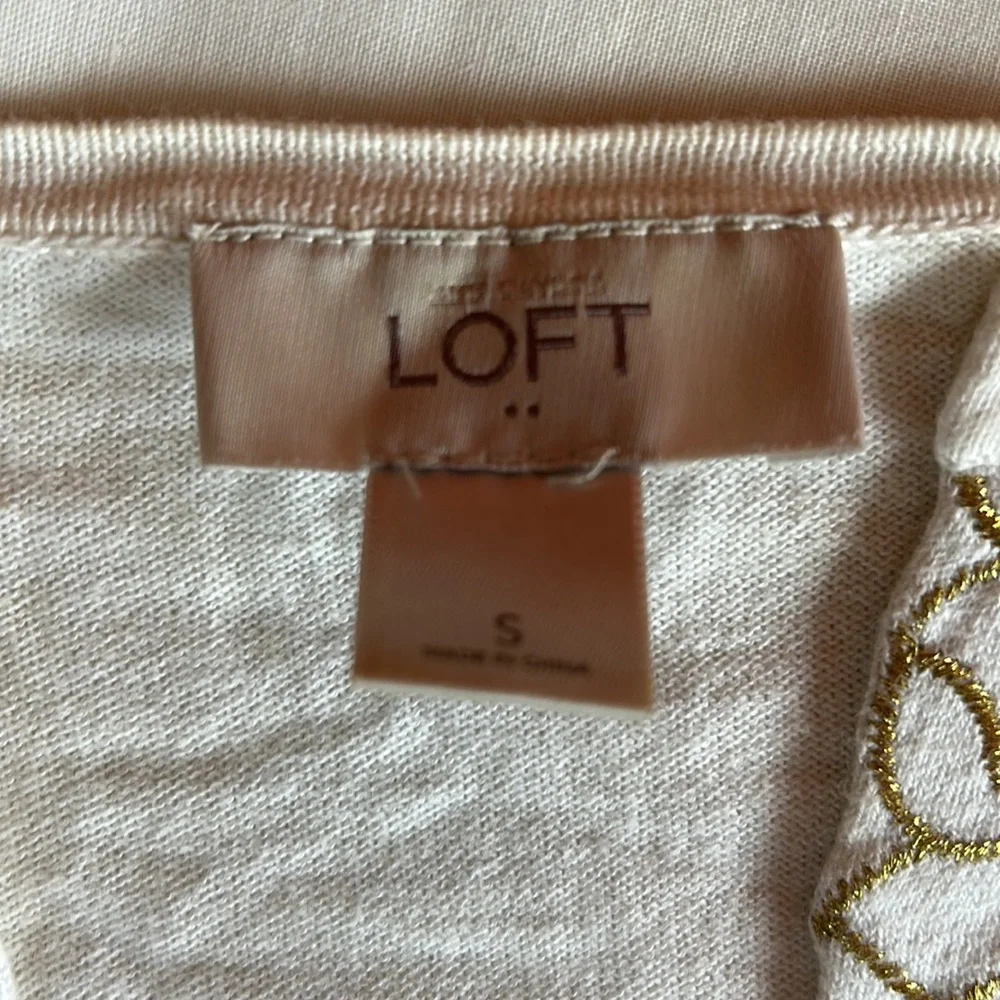 🎁🕊️Ann Taylor Loft Shrug🕊️ - Picture 3 of 10